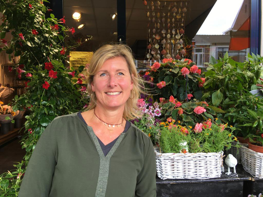 Elles van Lobelia de bloemenspeciaalzaak op de Gijsbrecht in de straatpraat