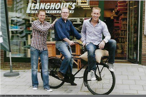 Marc Harry en Arthur van Langhouts dierenspeciaalzaak voor straatpraat Gijsbrecht in 2017